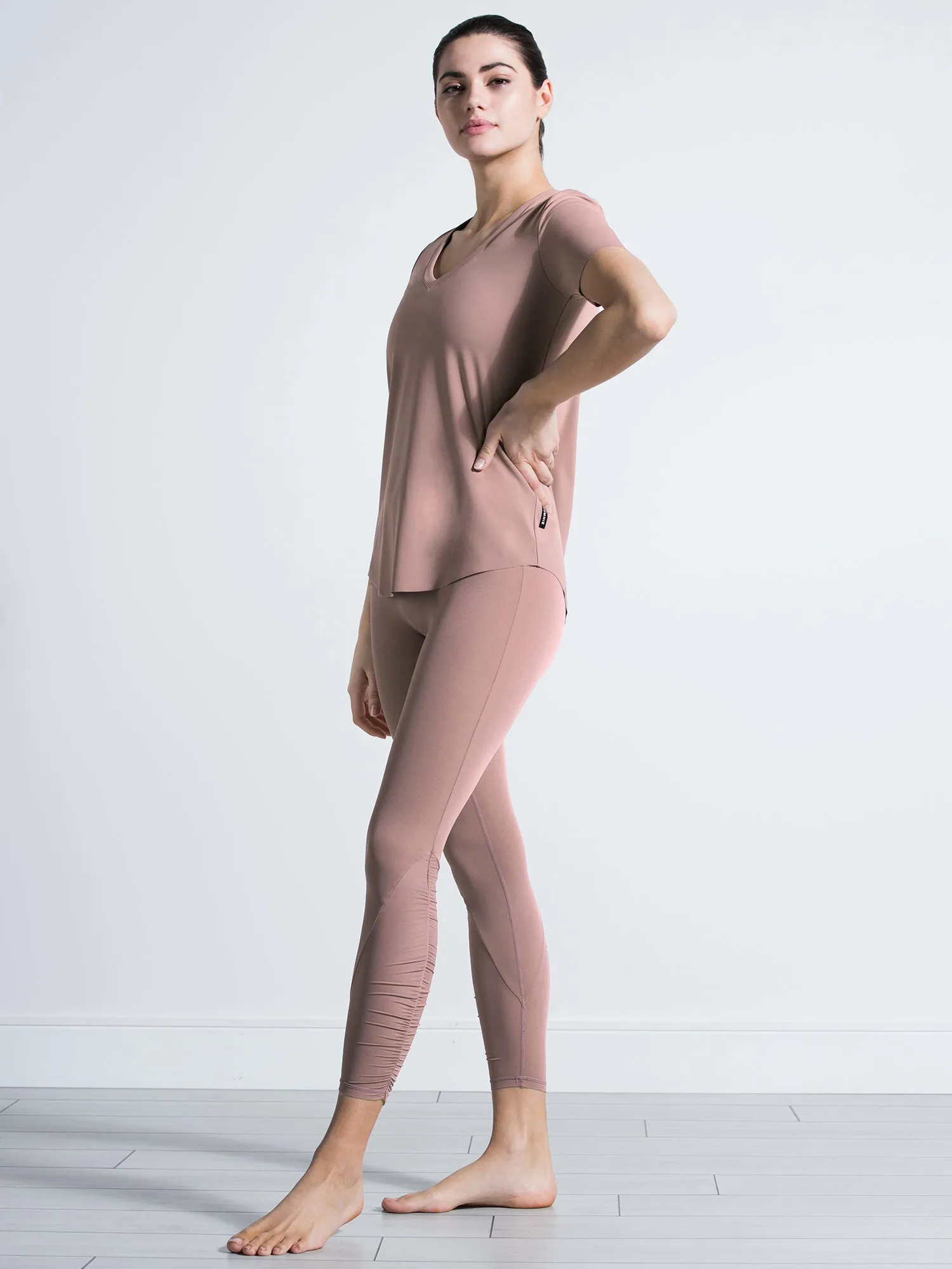 RELAXED NUDE TEE, ASH MAUVE