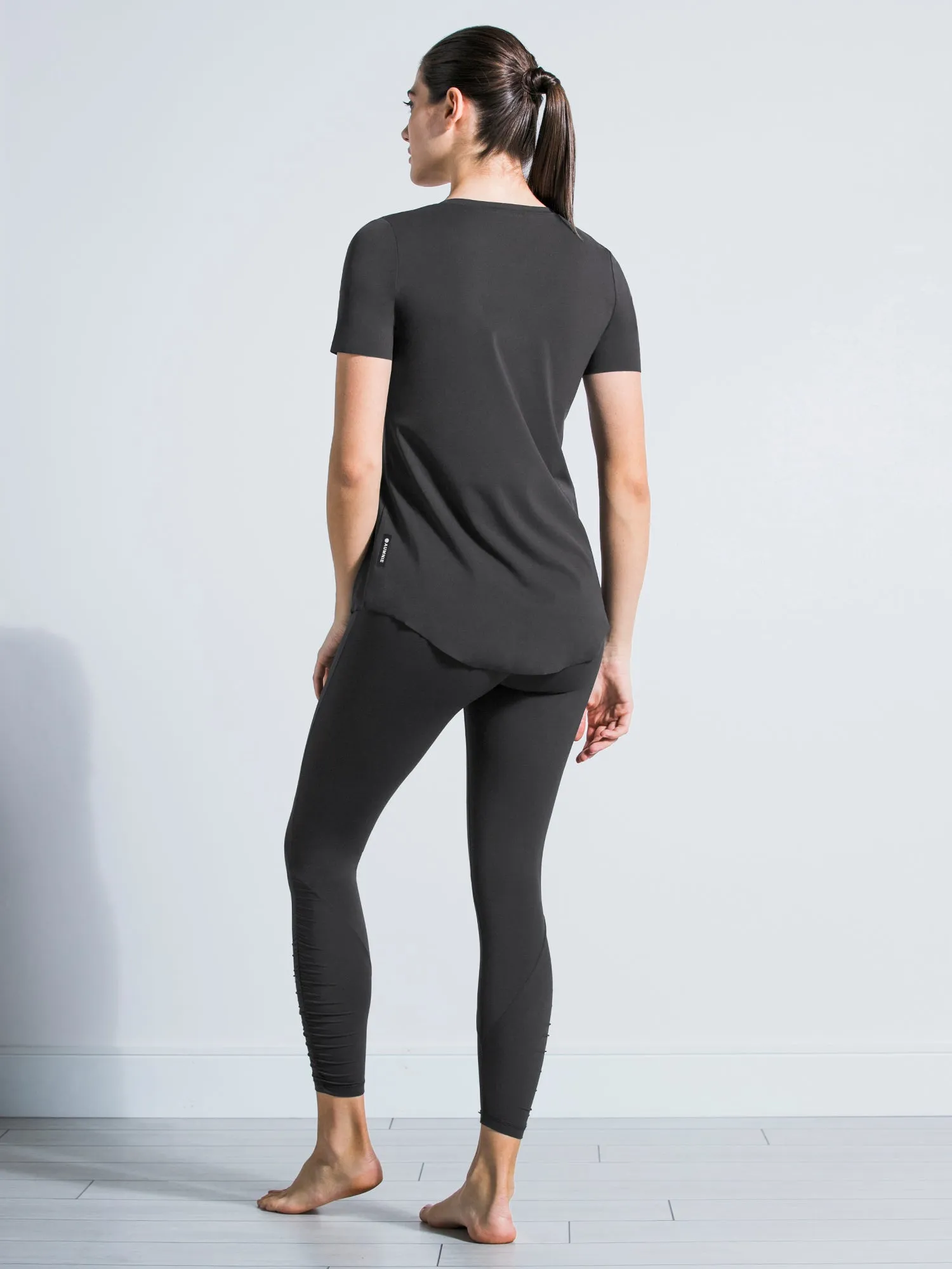 RELAXED NUDE TEE