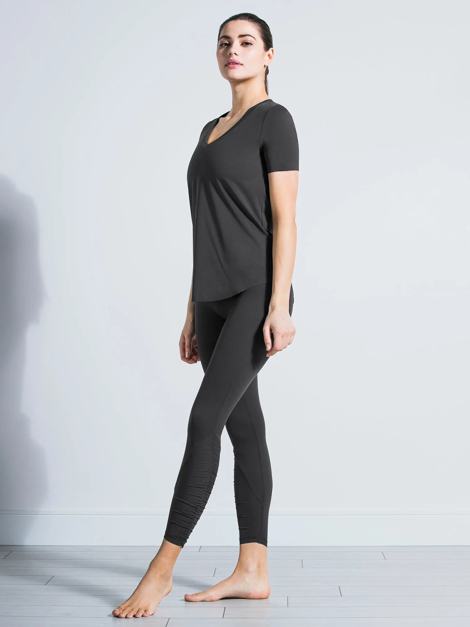 RELAXED NUDE TEE