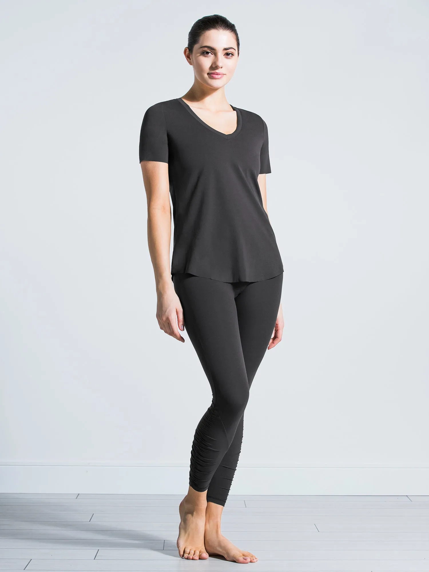 RELAXED NUDE TEE