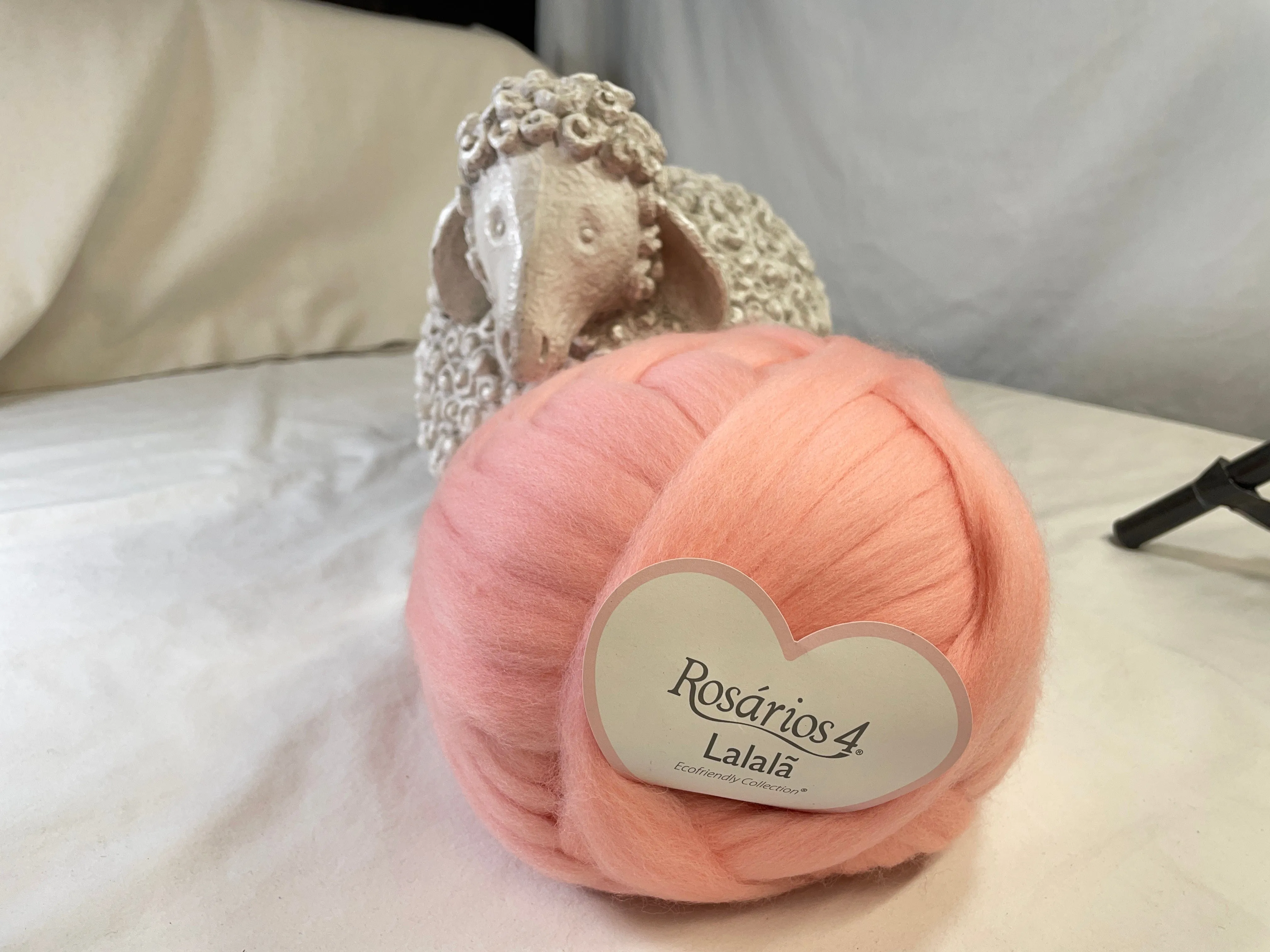 Rosarios 4 - Lalala - Fuzzy Peach - 09