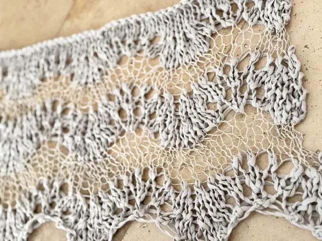 Shining shawl