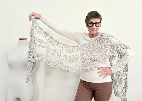 Shining shawl