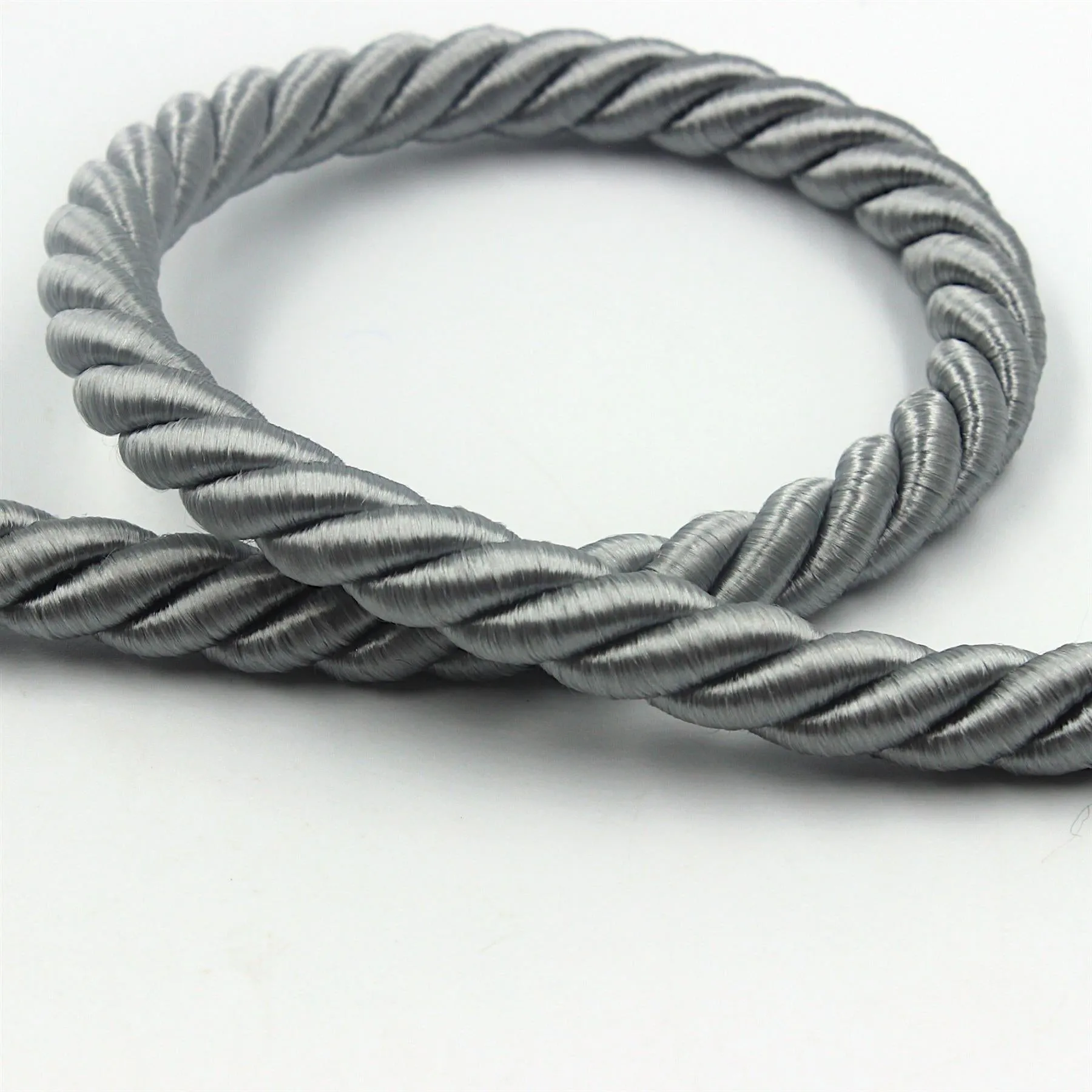 Silky Twisted Cord 8330