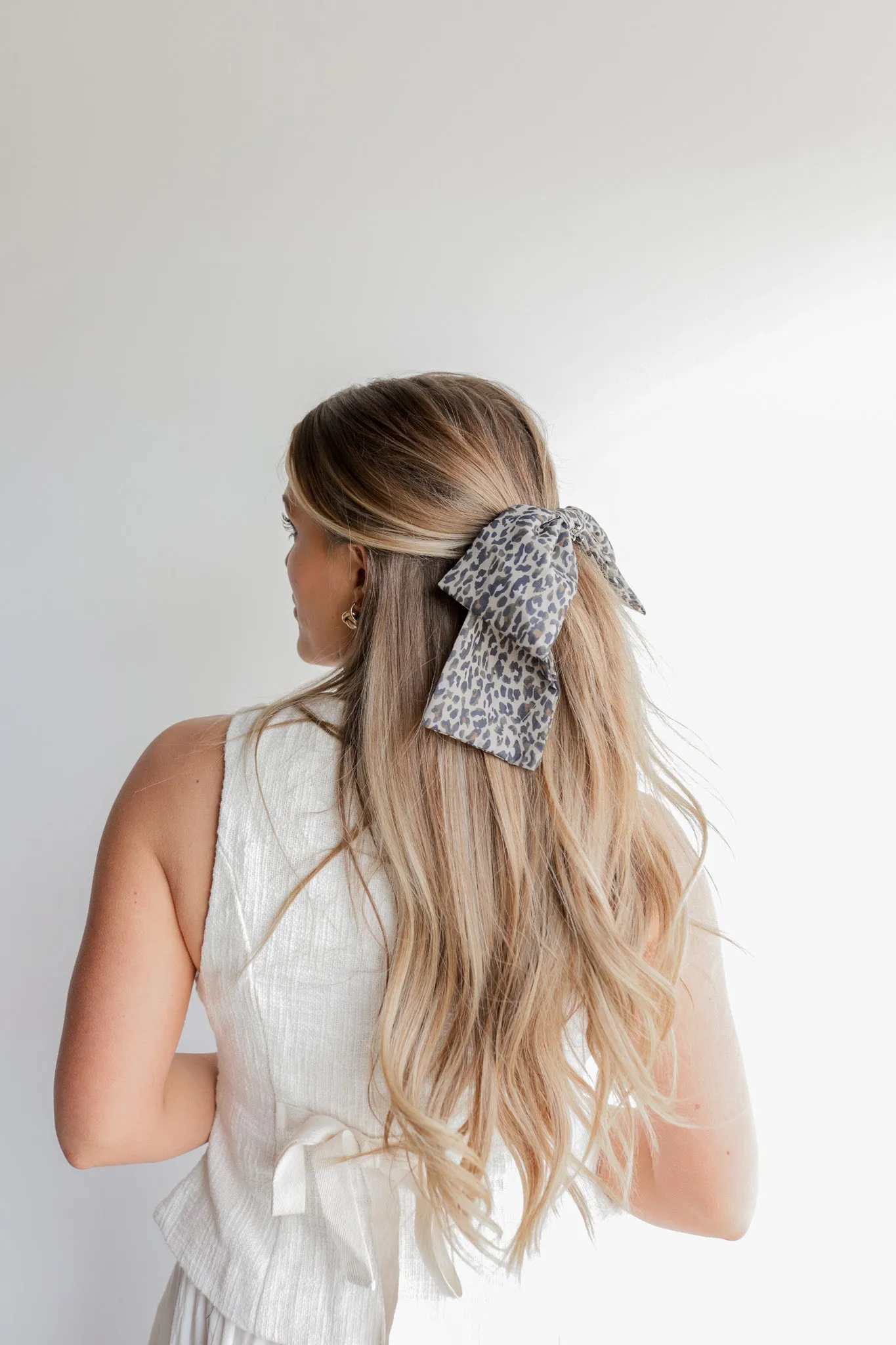 SLOUCHY CHEETAH BOW