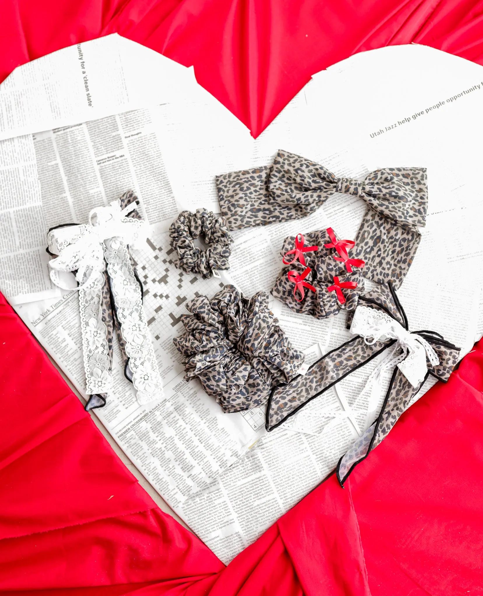 SLOUCHY CHEETAH BOW