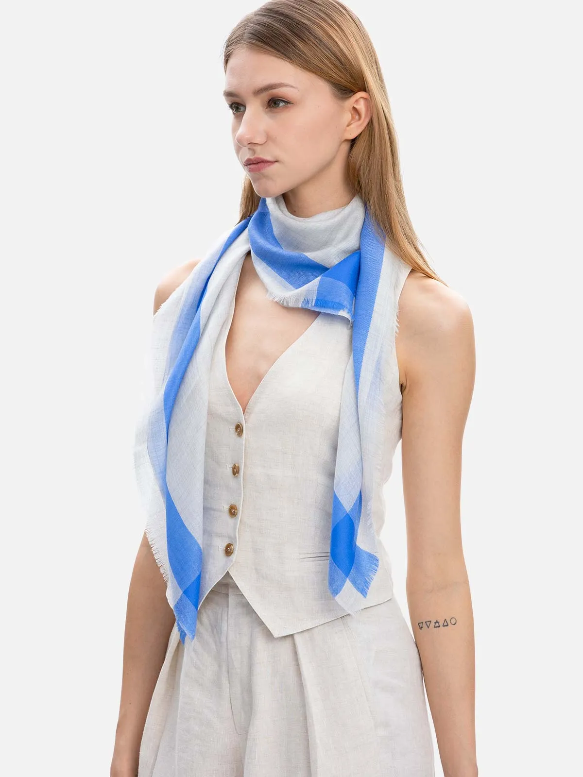 Square - Featherlight Gray Cashmere Scarf