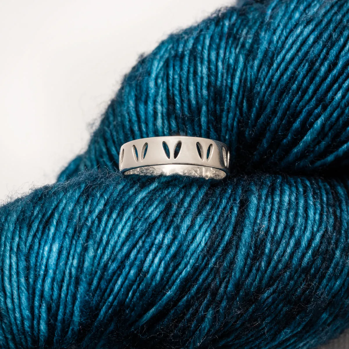 Sterling Silver "Yarn Life" & Stockinette Stitch Motif Ring
