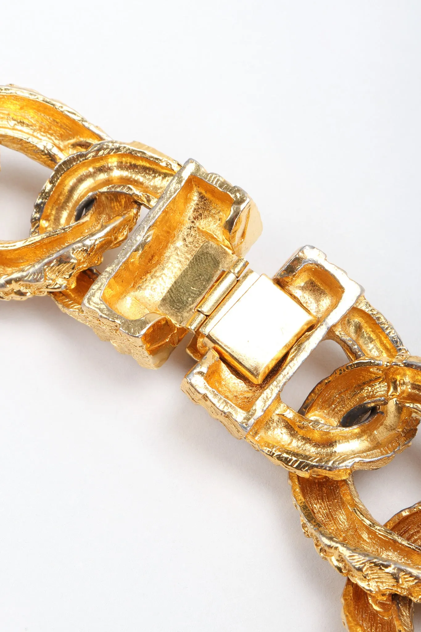 Textured Chain Collar Necklace