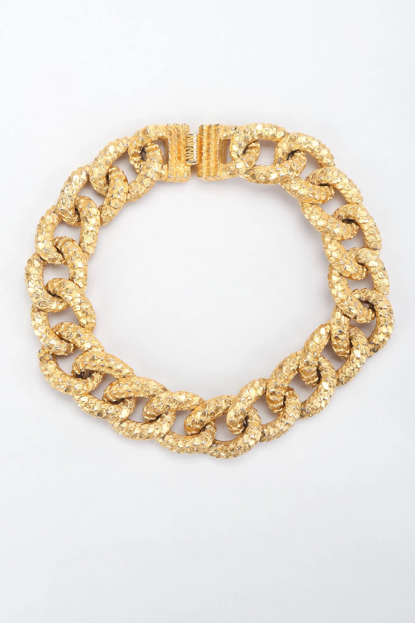 Textured Chain Collar Necklace