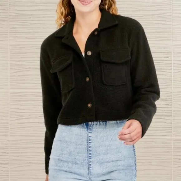 TRUE CRAFT Juniors' Sherpa Button-Front Shacket in Black