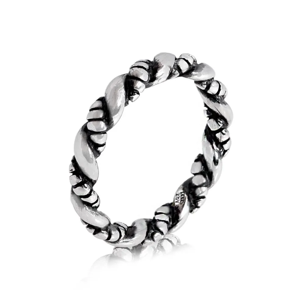 Twisted Cable Ring