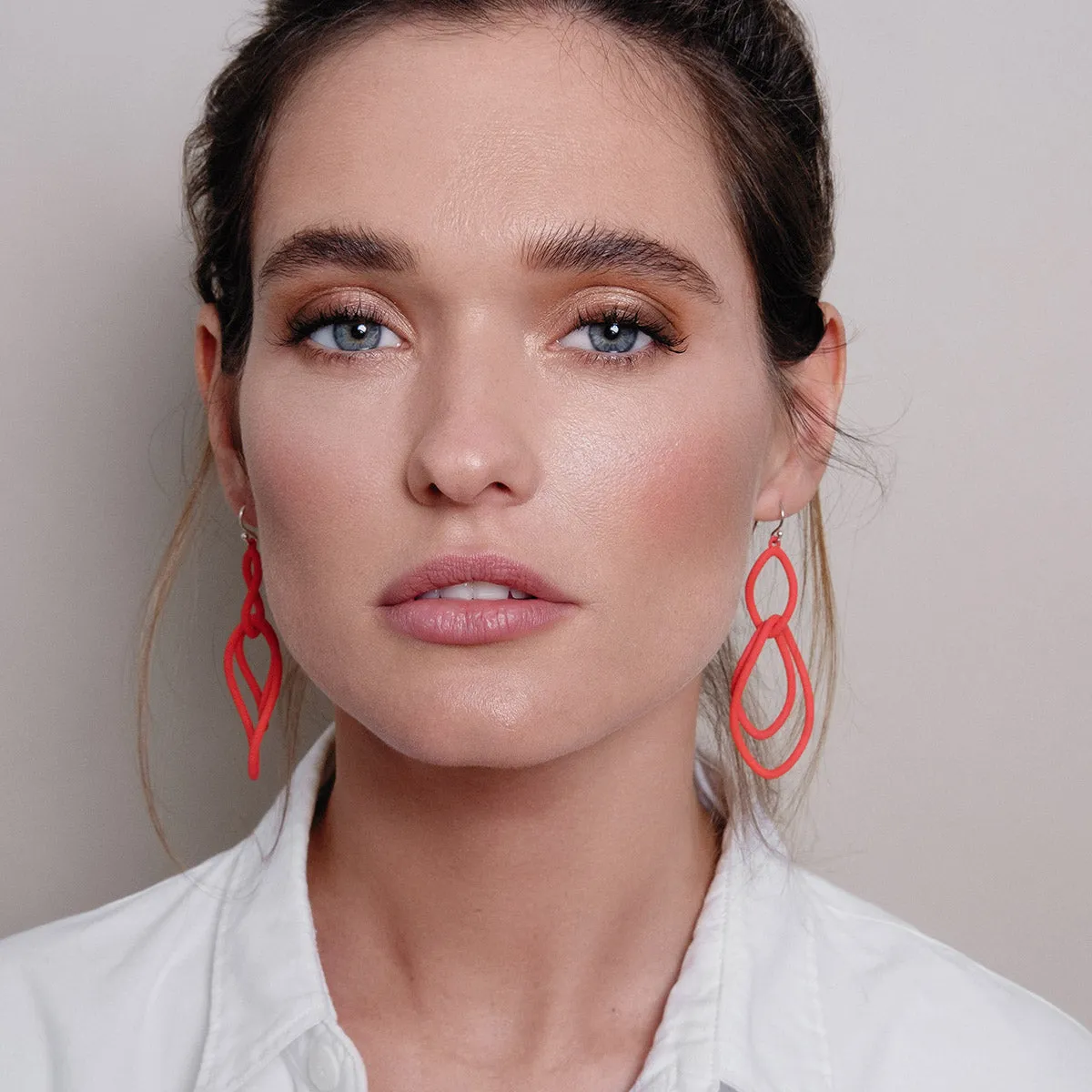 Twisted Oval Link Earrings
