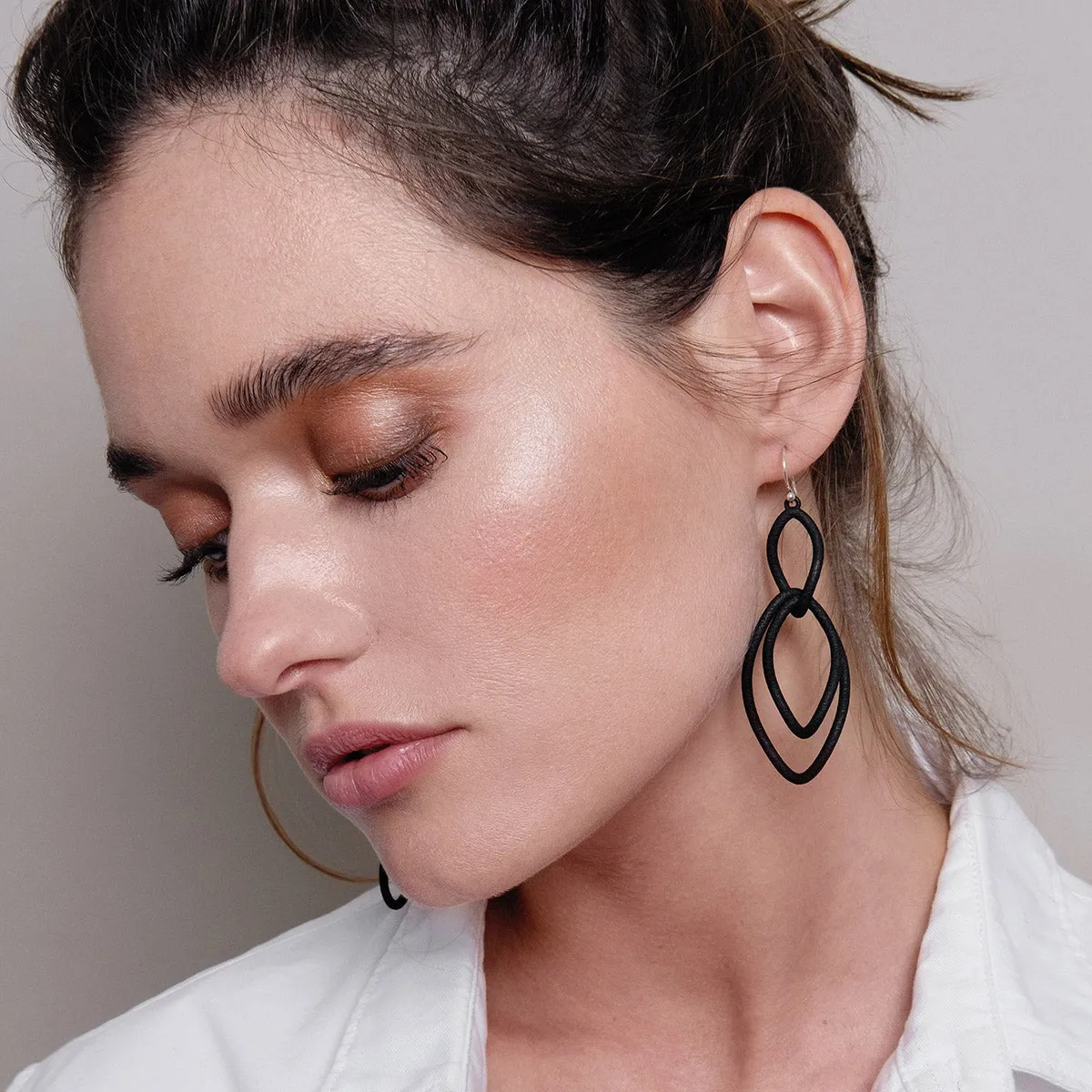 Twisted Oval Link Earrings