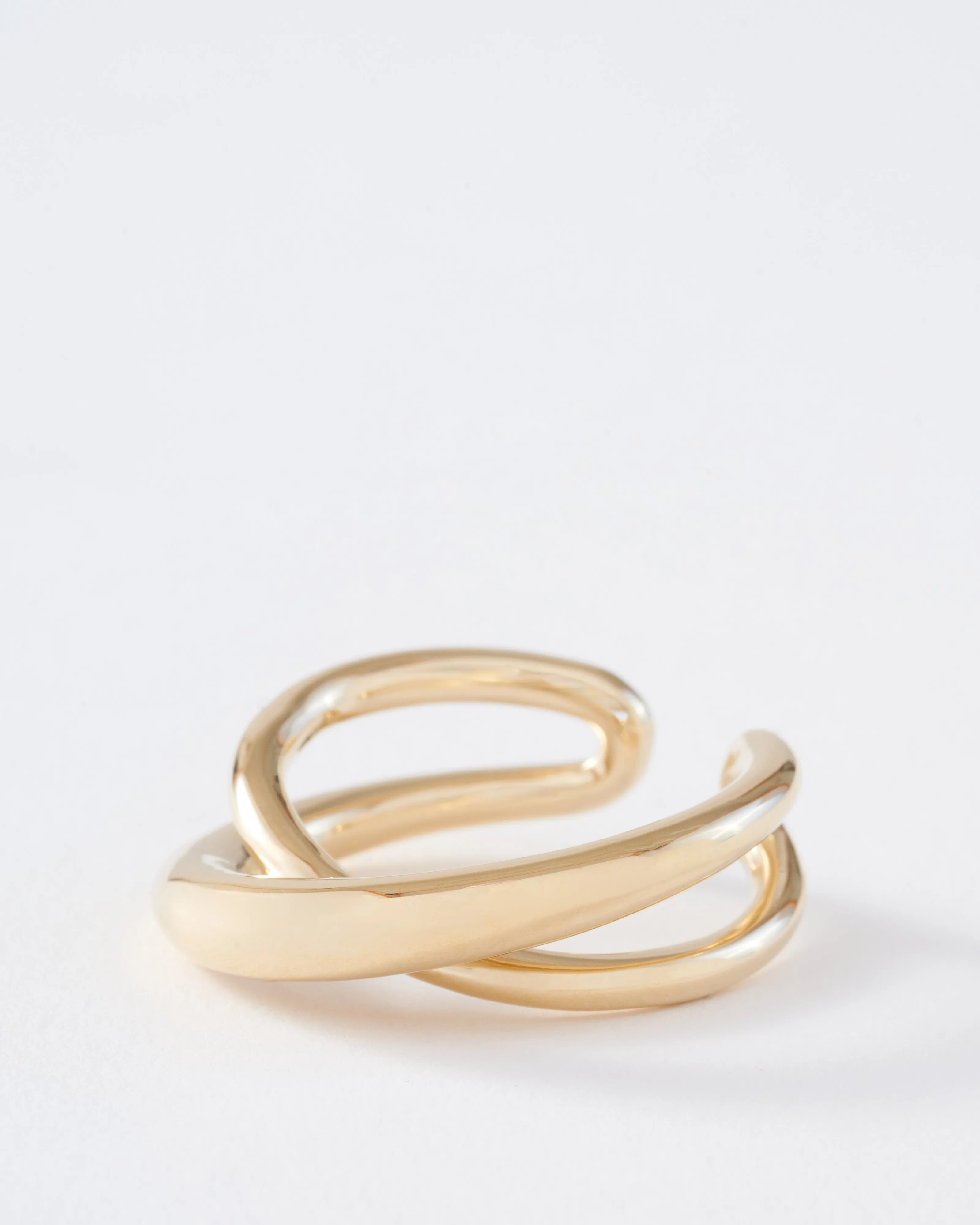 twisted ring