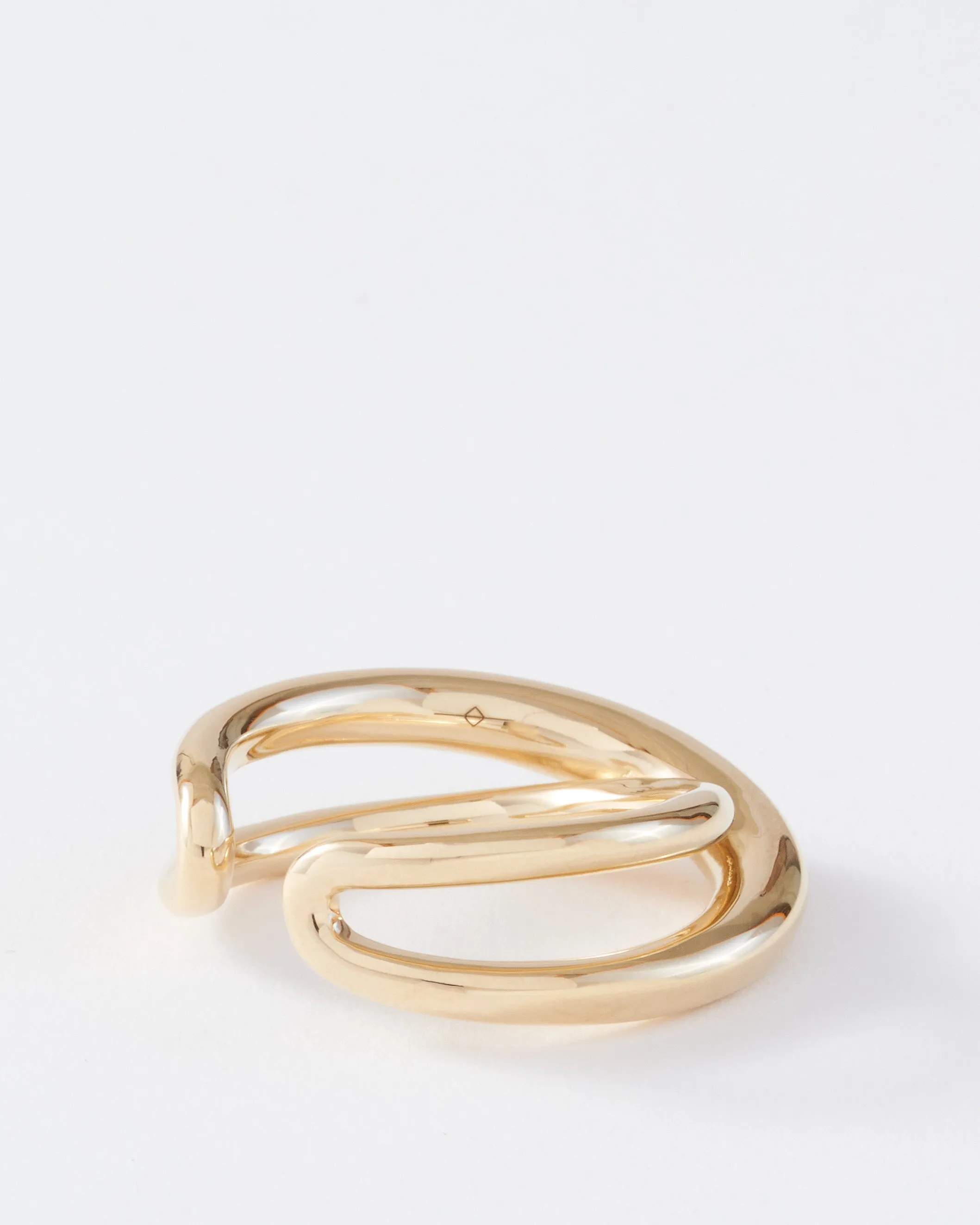 twisted ring