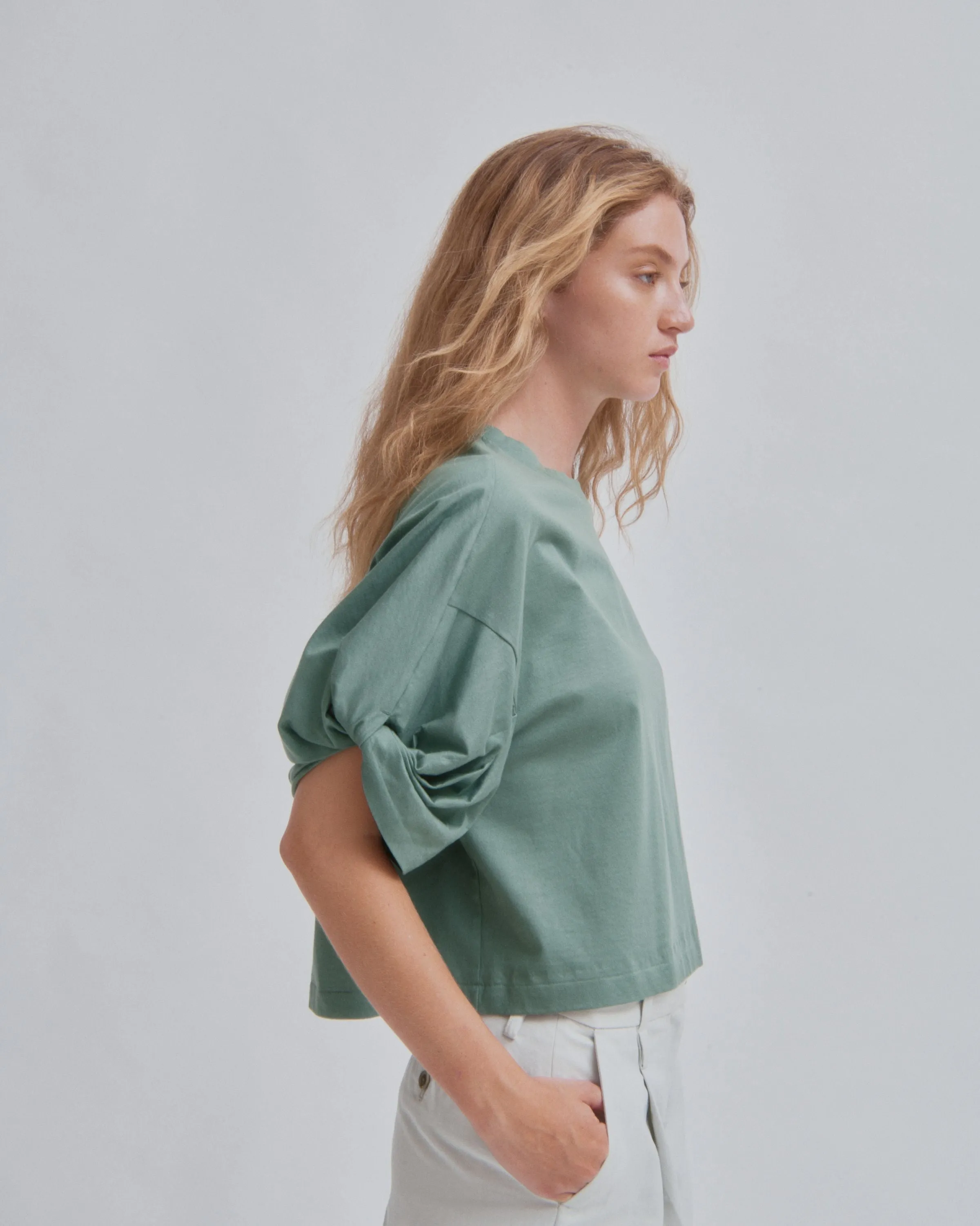 Twisted Sleeve Tee in Fern