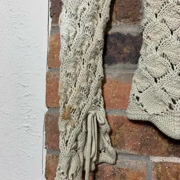 Vintage 90’s Cream crochet cardigan with ruffle sleeves and tie front