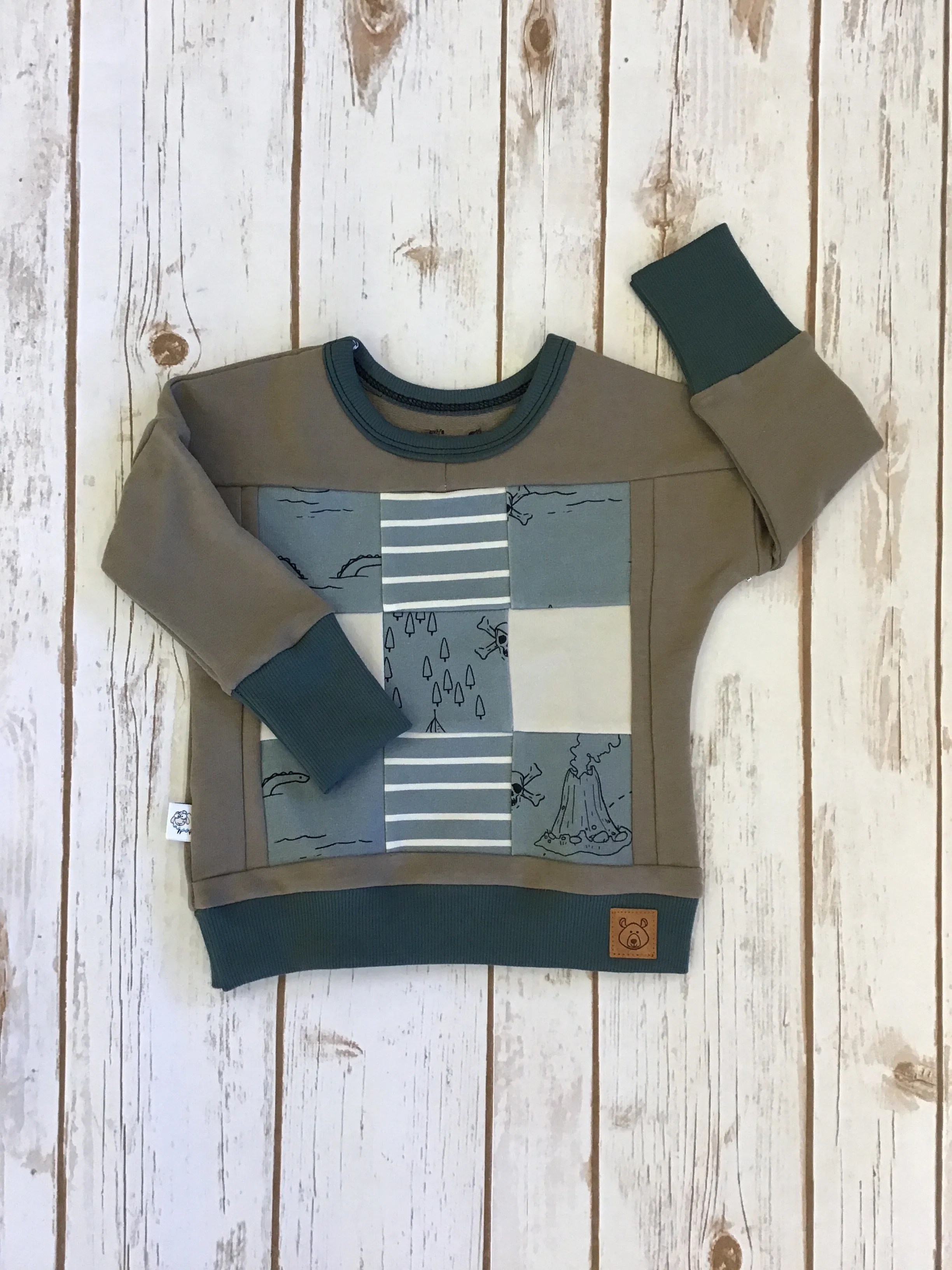 WCC - Grow With Me Slouchy Dolman - Pirates