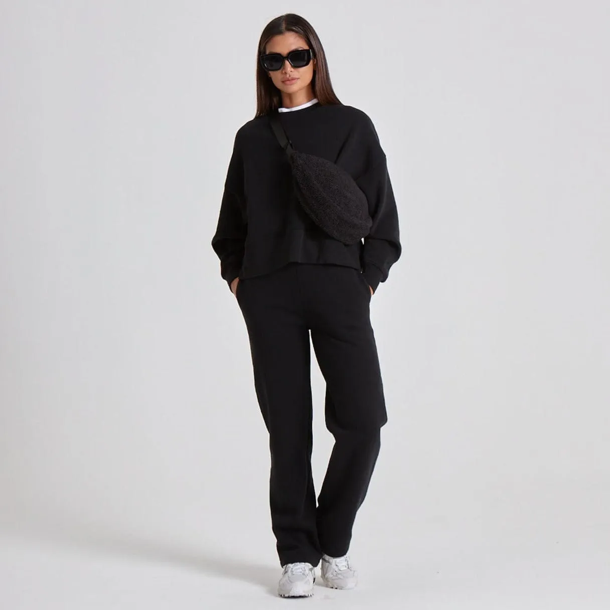 WIDE LEG JOGGERS - BLACK