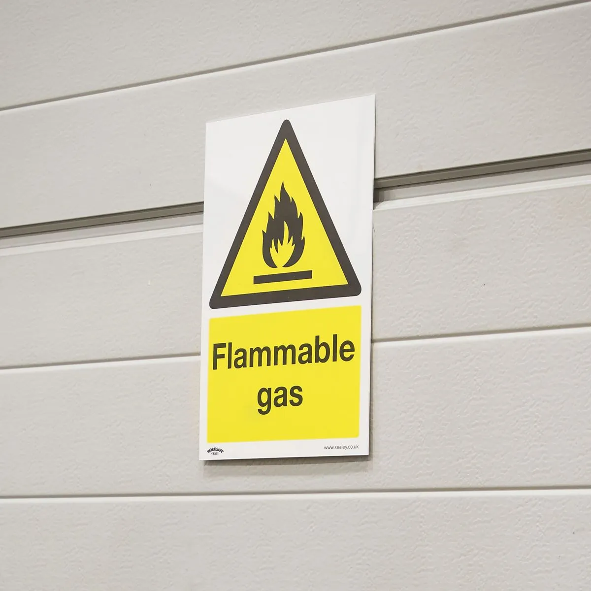 Worksafe by Sealey Warning Safety Sign - Flammable Gas - Rigid Plastic