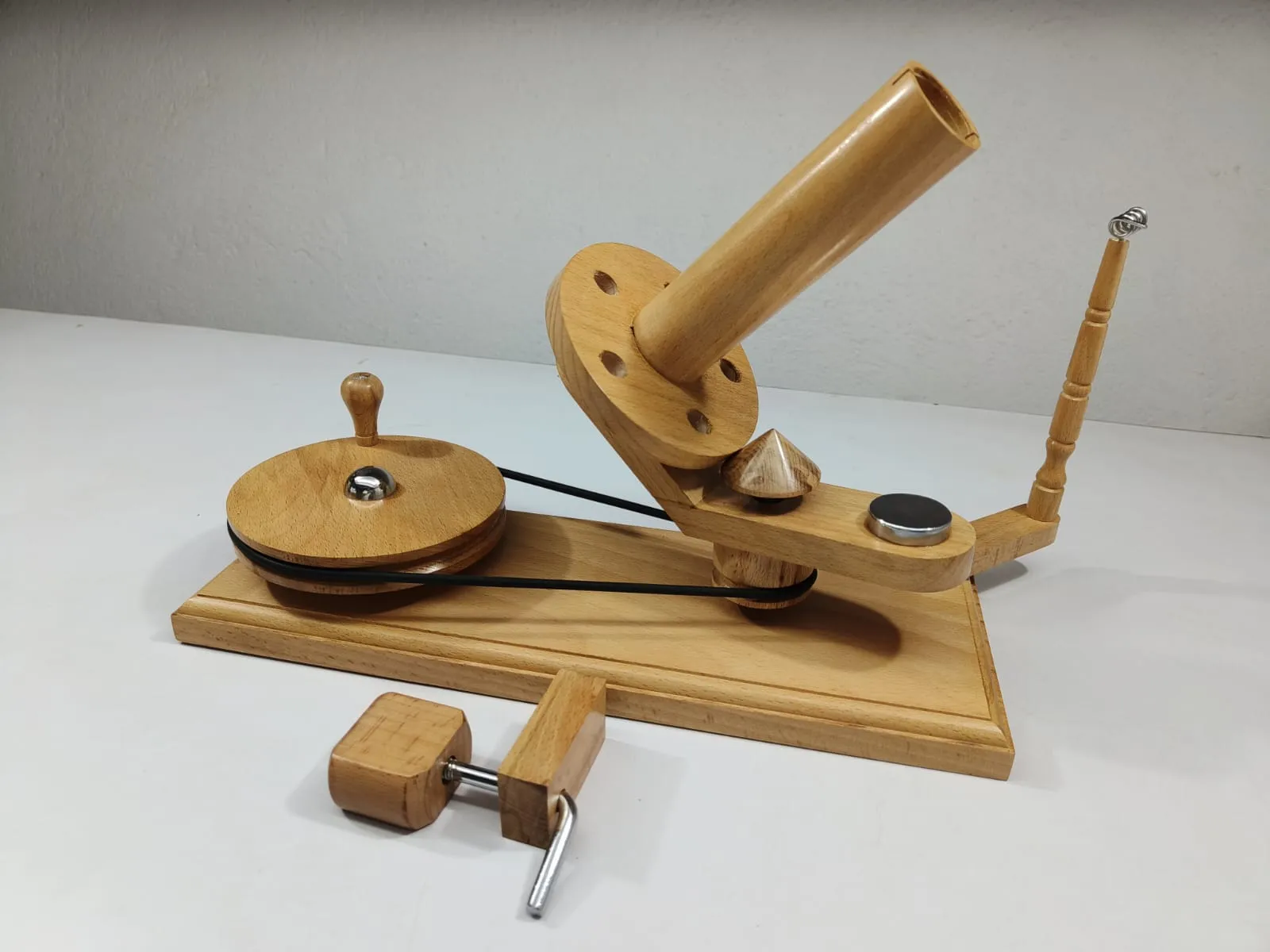 Yarn Balls Swift Winder - LB